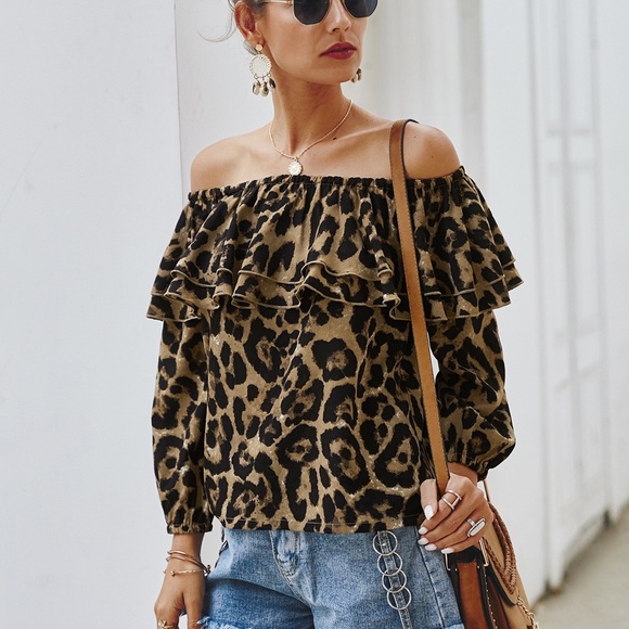 B2G1♦️🆕 Tan Leopard Print Off The Shoulder Top - Picture 2 of 5